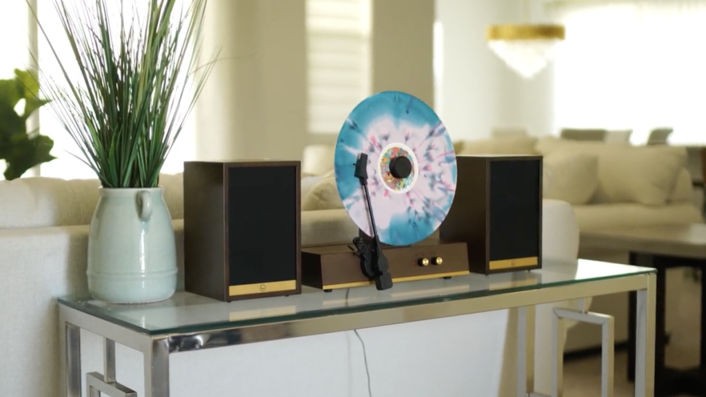 Vertical vinyl record player with speakers