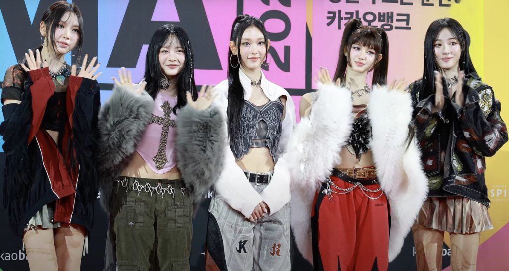 NewJeans K-pop group posing together