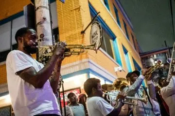 Street performer with trumpet in New Orleans